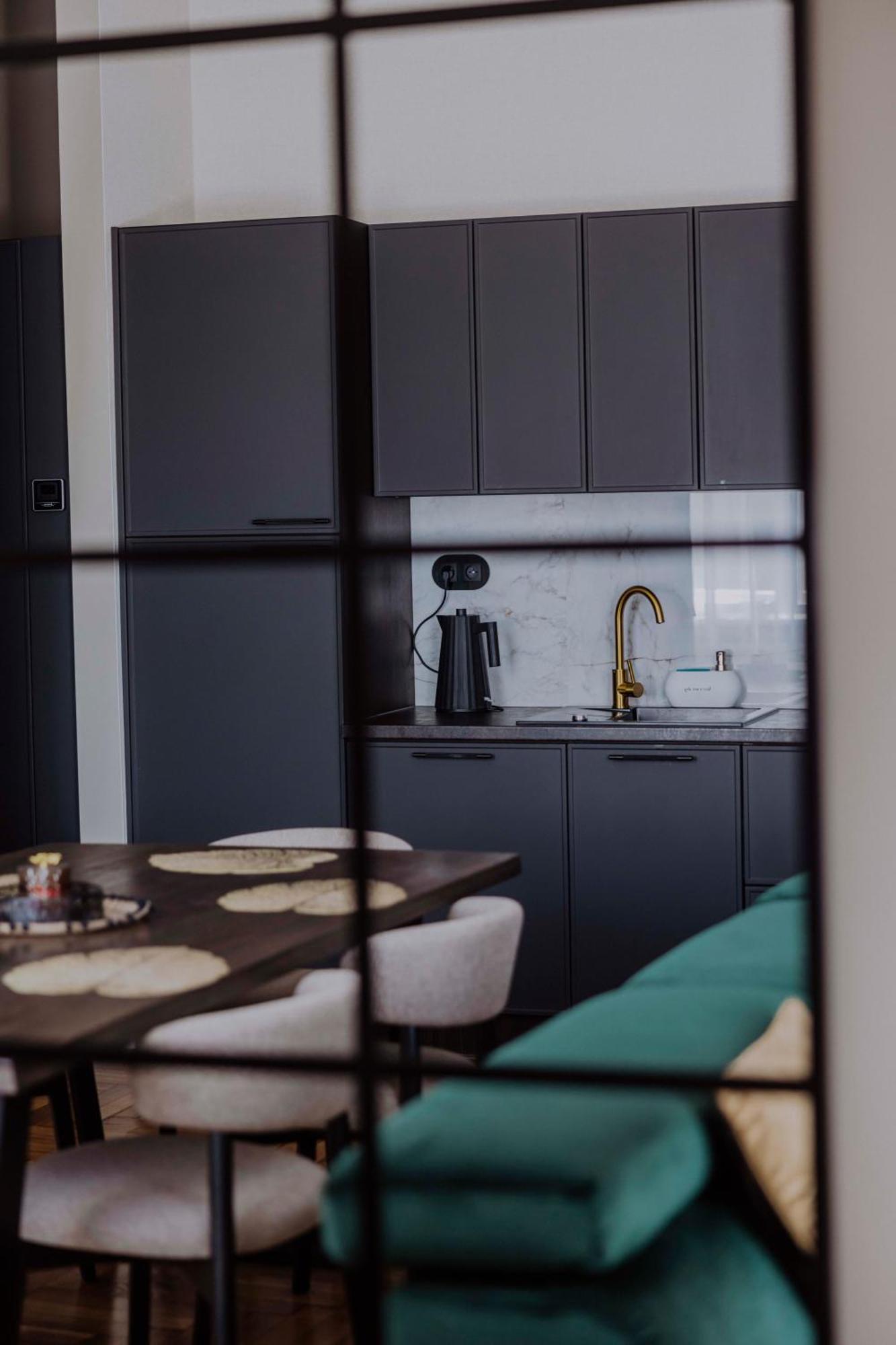 Crown Pearl - Wonderful Apartment, 110Scm, 4 Rooms Krakov Exteriér fotografie