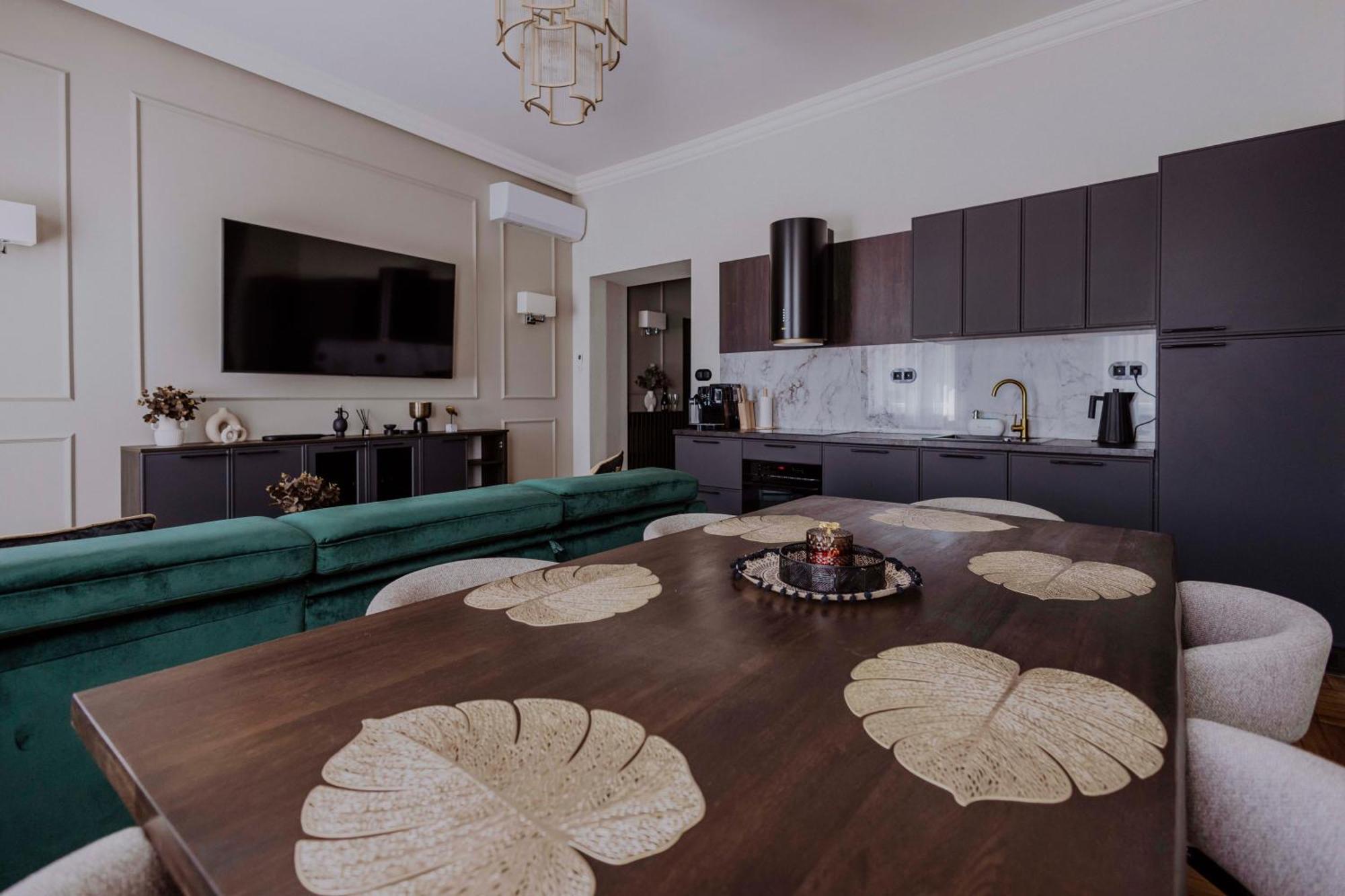 Crown Pearl - Wonderful Apartment, 110Scm, 4 Rooms Krakov Exteriér fotografie