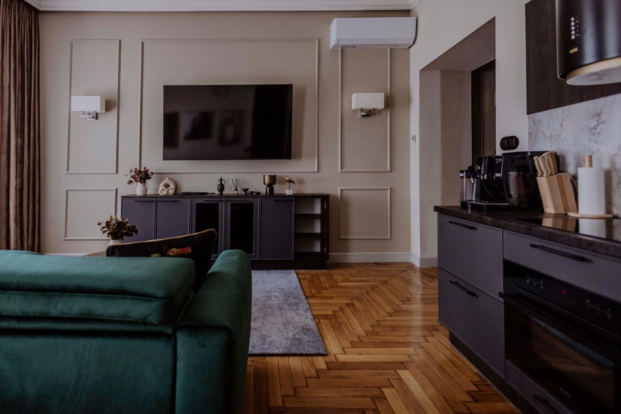 Crown Pearl - Wonderful Apartment, 110Scm, 4 Rooms Krakov Exteriér fotografie