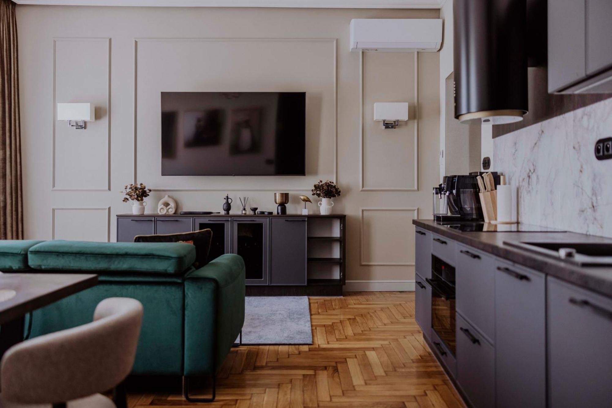 Crown Pearl - Wonderful Apartment, 110Scm, 4 Rooms Krakov Exteriér fotografie