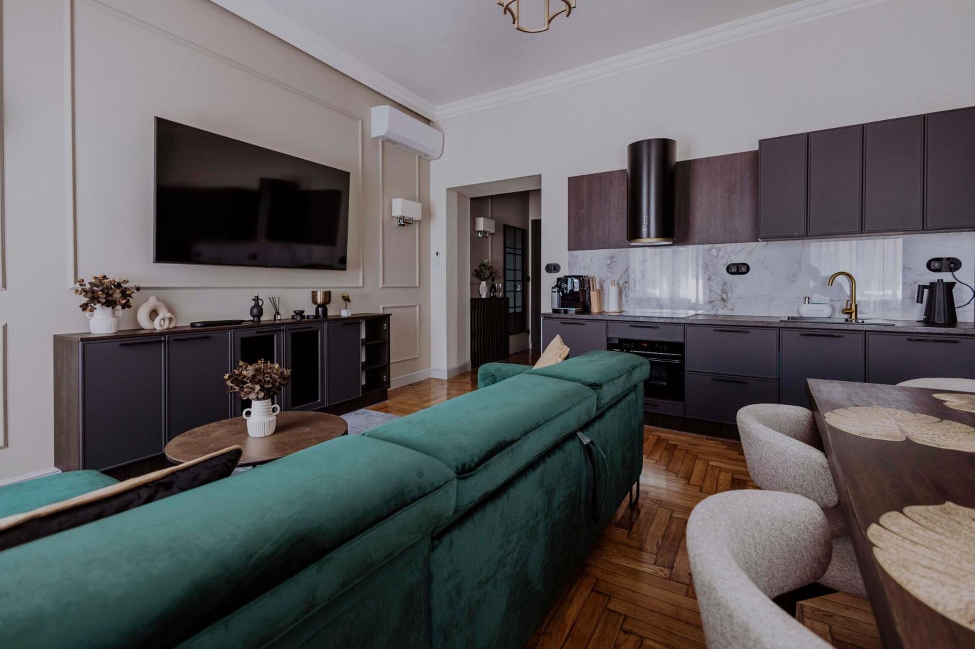 Crown Pearl - Wonderful Apartment, 110Scm, 4 Rooms Krakov Exteriér fotografie