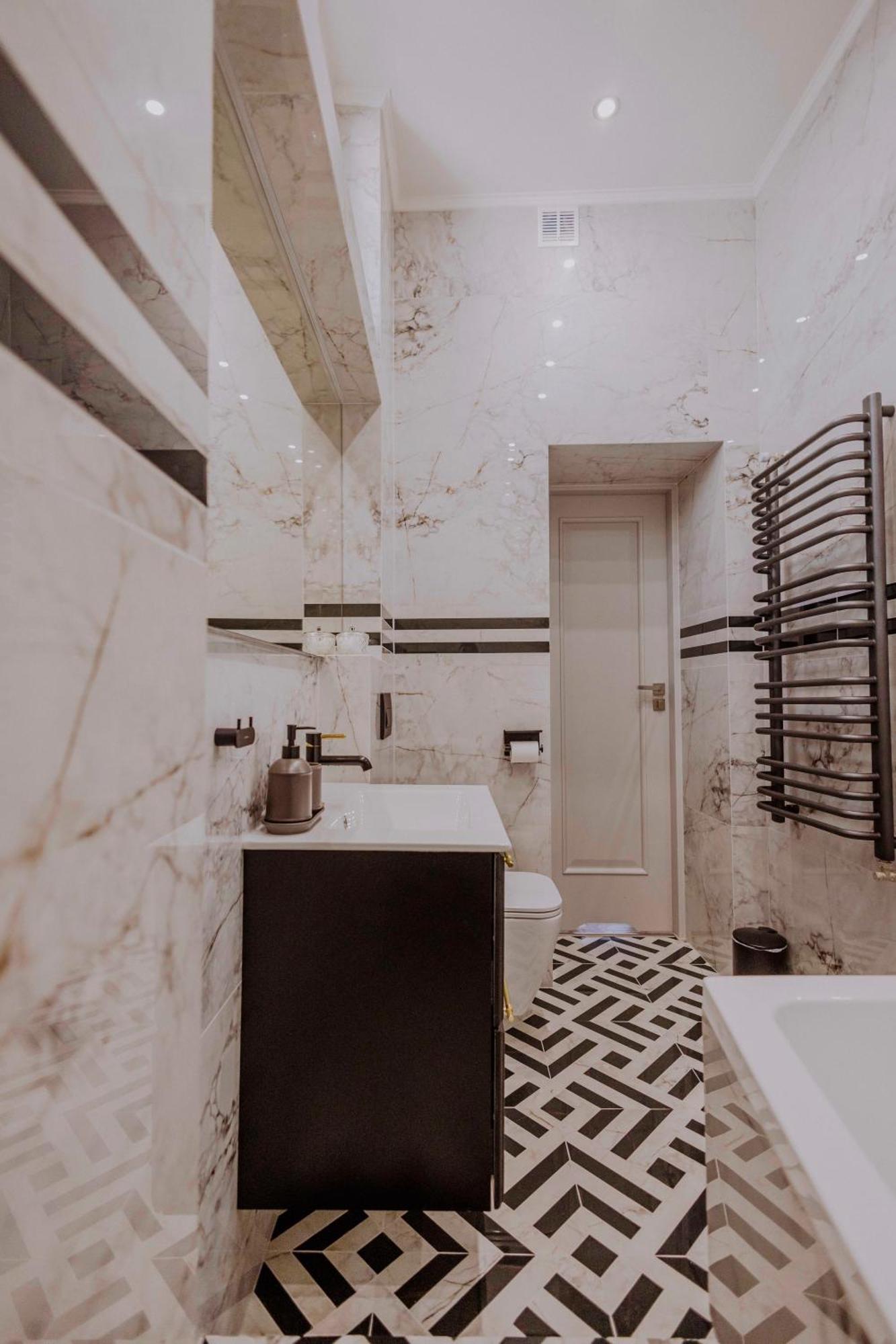 Crown Pearl - Wonderful Apartment, 110Scm, 4 Rooms Krakov Exteriér fotografie